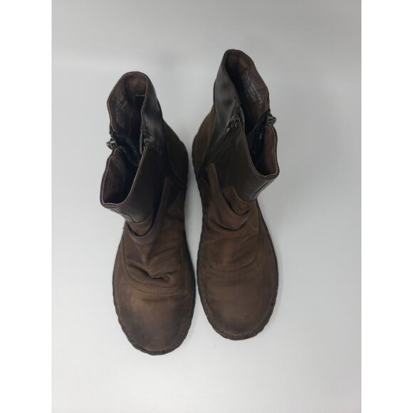 Tara M TMB1016 Brown Leather Buckle Side Zip Flat Low Boots Women's US 7.5 - Picture 6 of 8